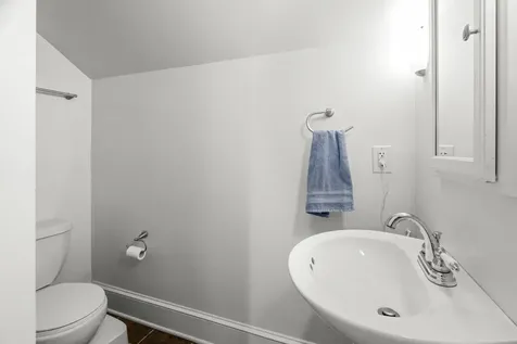 633 Oak Avenue Waynesboro VA 22980