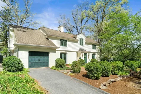 633 Oak Avenue Waynesboro VA 22980