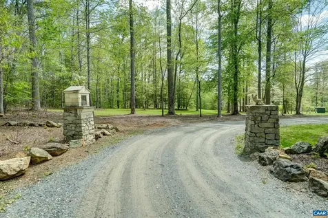 1852 Thomfordson Lane Ruckersville VA 22968