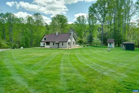 1852 Thomfordson Lane Ruckersville VA 22968
