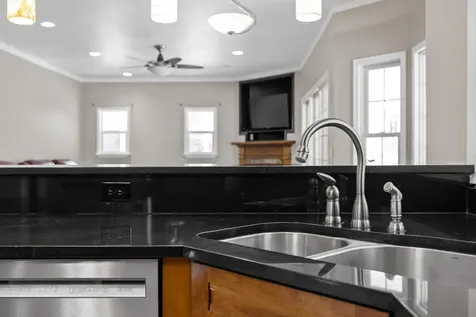 204 Tadpole Lane Greenville VA 24440