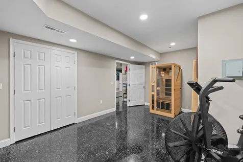 204 Tadpole Lane Greenville VA 24440