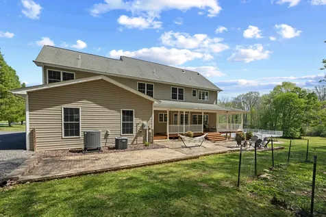 204 Tadpole Lane Greenville VA 24440