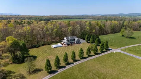 204 Tadpole Lane Greenville VA 24440