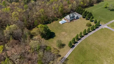 204 Tadpole Lane Greenville VA 24440