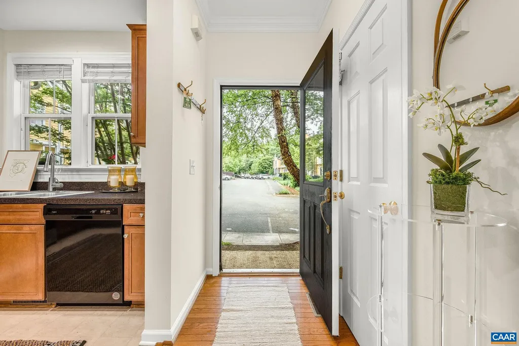 111 Melbourne Park Charlottesville VA 22901
