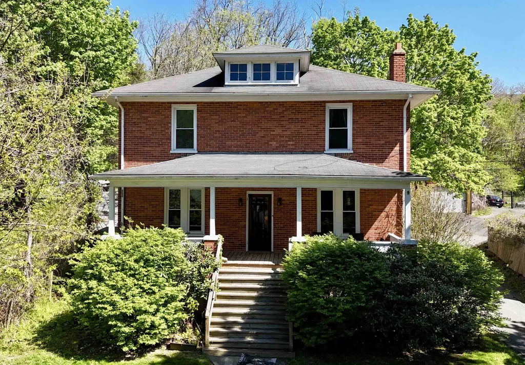 5642 Sam Snead Highway Hot Springs VA 24445