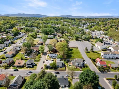 110 Hays Avenue Staunton VA 24401