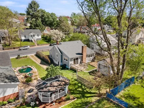 110 Hays Avenue Staunton VA 24401