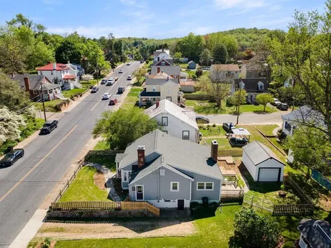 110 Hays Avenue Staunton VA 24401