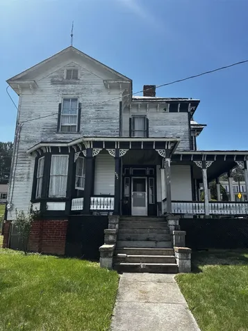 502 Tannehill Street Staunton VA 24401