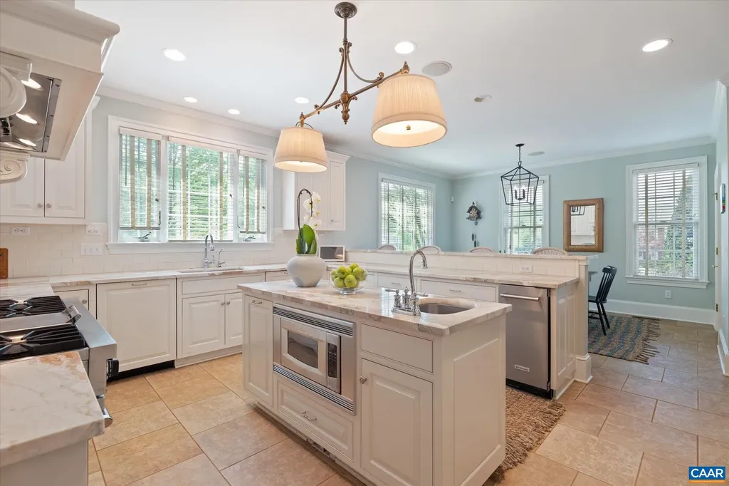 515 Rocks Farm Drive Charlottesville VA 22903