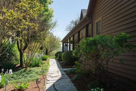 150 Fairfield Estates Drive Raphine VA 24472