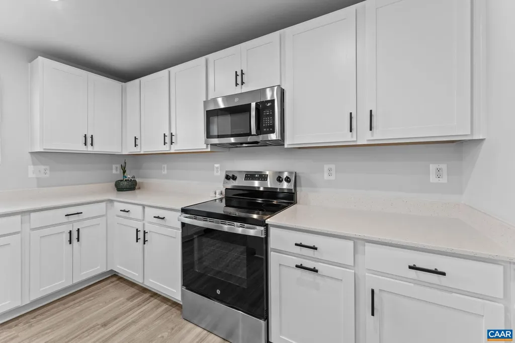 30 Horse Path Drive Charlottesville VA 22902