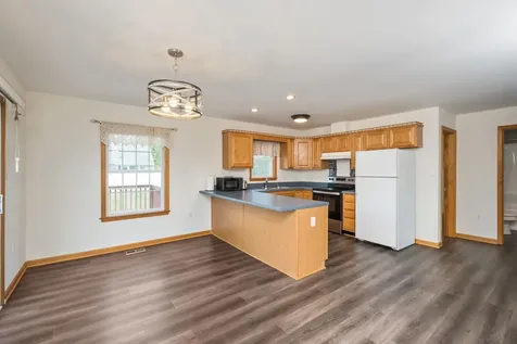302 16th Street Grottoes VA 24441
