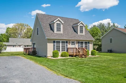302 16th Street Grottoes VA 24441