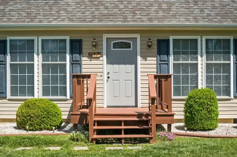 302 16th Street Grottoes VA 24441