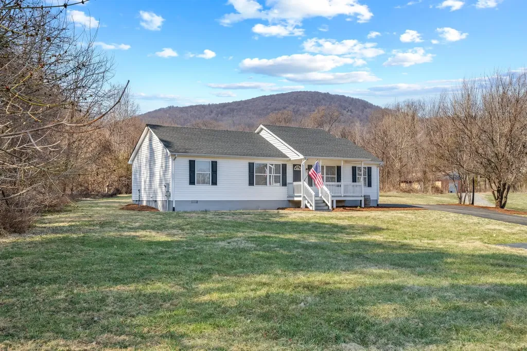 850 Greenwood Road Crozet VA 22932