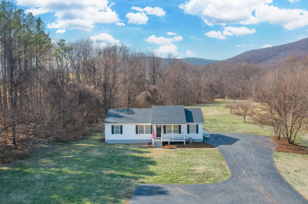 850 Greenwood Road Crozet VA 22932