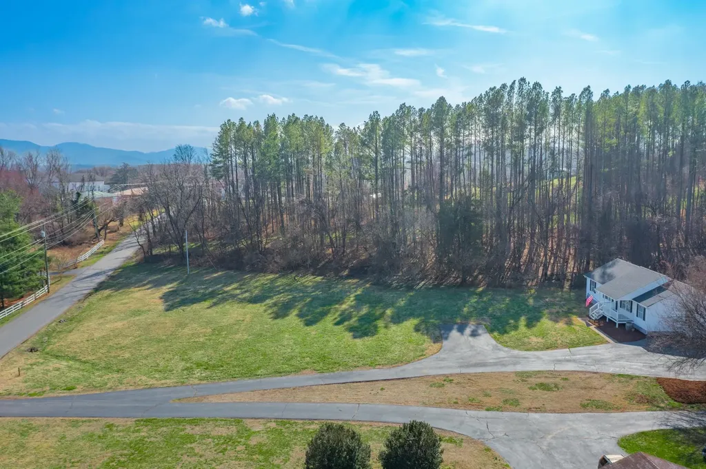850 Greenwood Road Crozet VA 22932