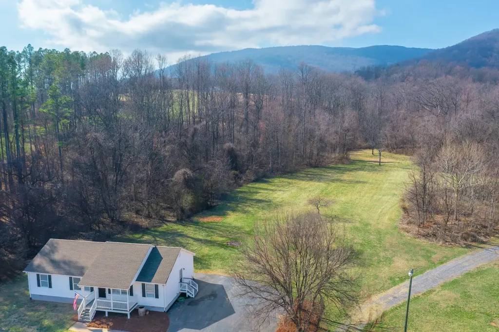 850 Greenwood Road Crozet VA 22932