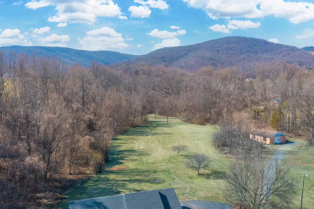 850 Greenwood Road Crozet VA 22932