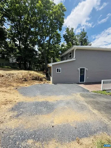 427 Montgomery Avenue Staunton VA 24401