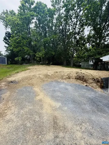 427 Montgomery Avenue Staunton VA 24401