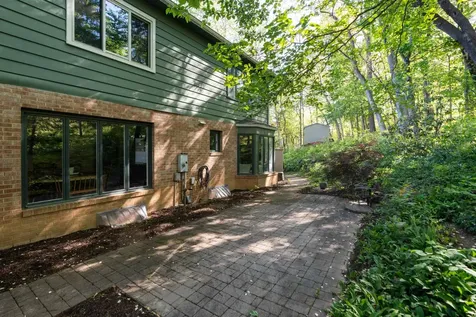 807 Brae Burn Place N Staunton VA 24401