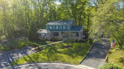 807 Brae Burn Place N Staunton VA 24401