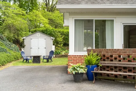 525 Robin Street Staunton VA 24401