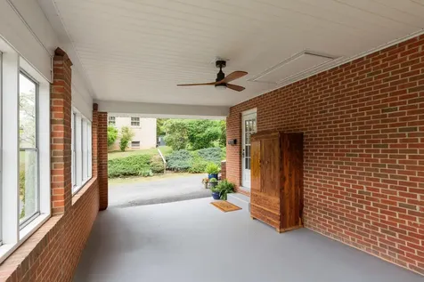 525 Robin Street Staunton VA 24401