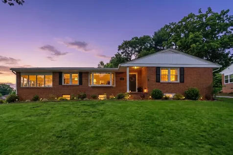 525 Robin Street Staunton VA 24401