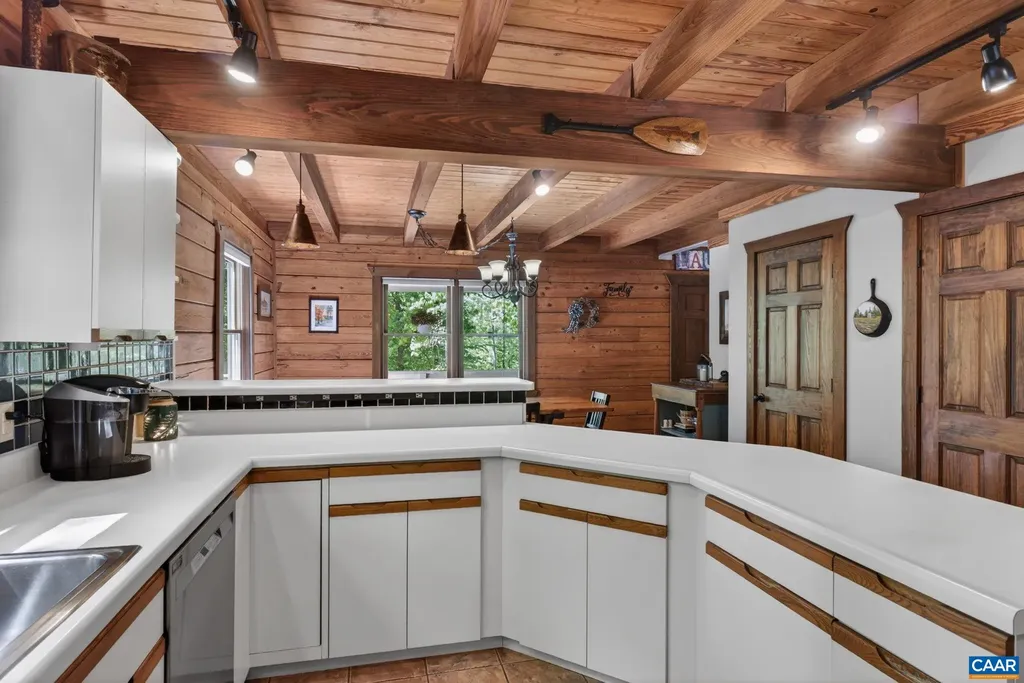 279 Jefferson Drive Palmyra VA 22963