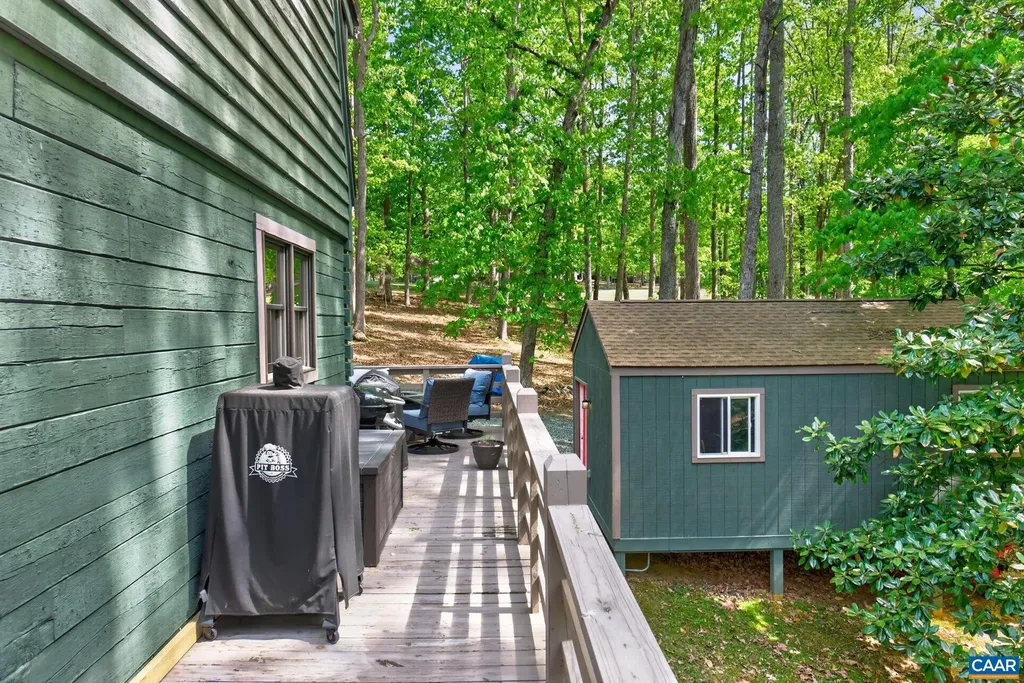 279 Jefferson Drive Palmyra VA 22963