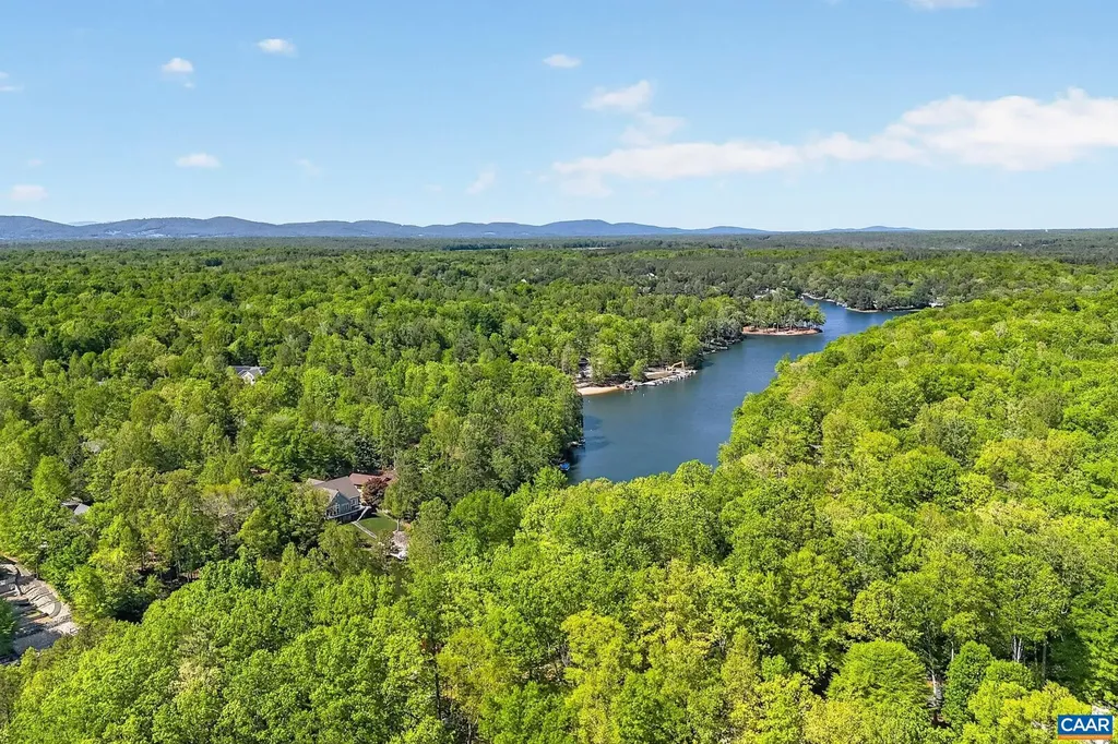 279 Jefferson Drive Palmyra VA 22963