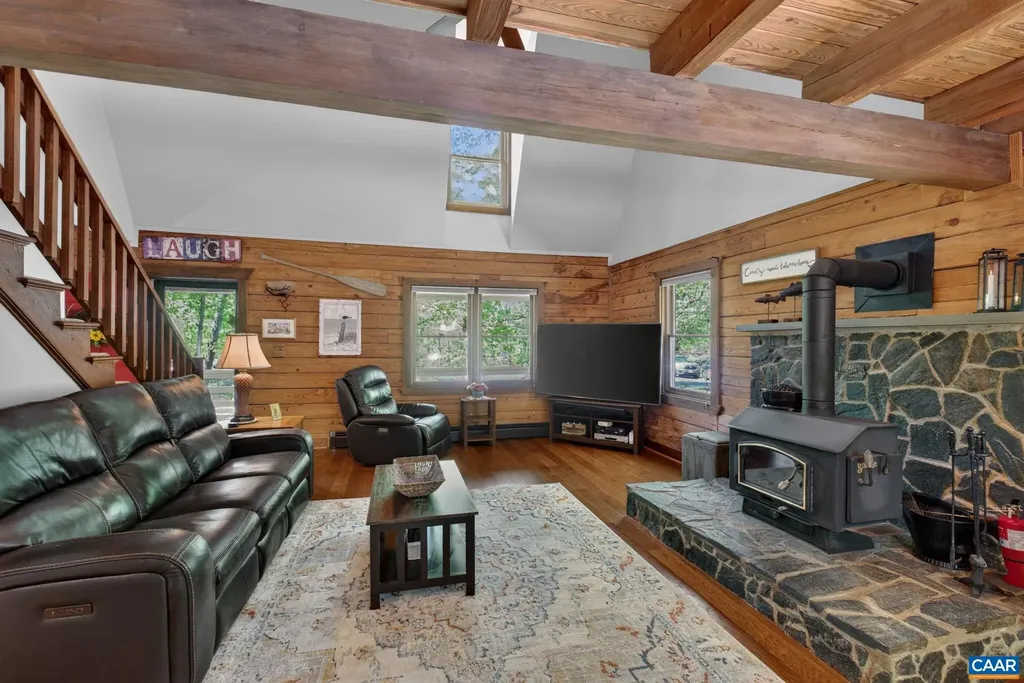 279 Jefferson Drive Palmyra VA 22963