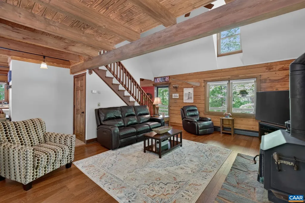 279 Jefferson Drive Palmyra VA 22963