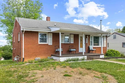 317 Ridge Road Staunton VA 24401