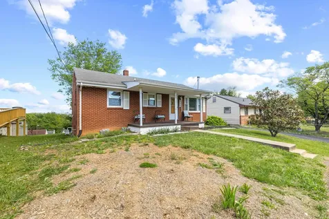 317 Ridge Road Staunton VA 24401