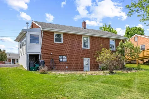 317 Ridge Road Staunton VA 24401