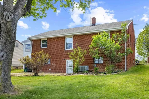 317 Ridge Road Staunton VA 24401