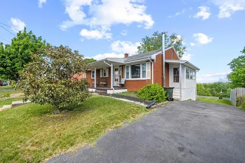 317 Ridge Road Staunton VA 24401
