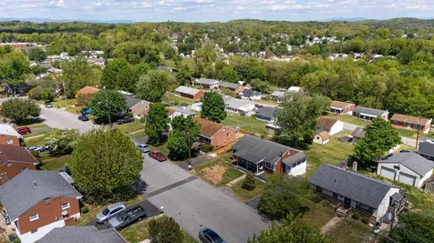 317 Ridge Road Staunton VA 24401
