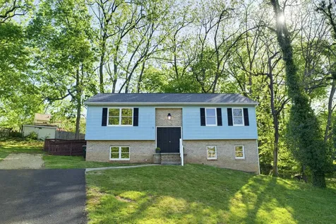 3 Sullivan Street Staunton VA 24401