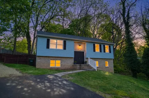 3 Sullivan Street Staunton VA 24401