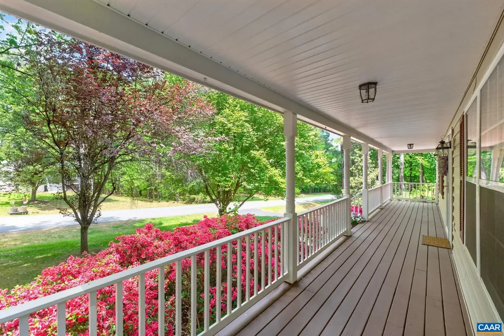 154 White Cedar Road Barboursville VA 22923