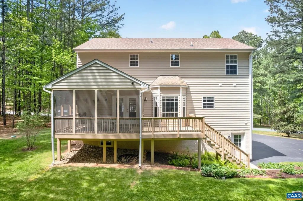 154 White Cedar Road Barboursville VA 22923