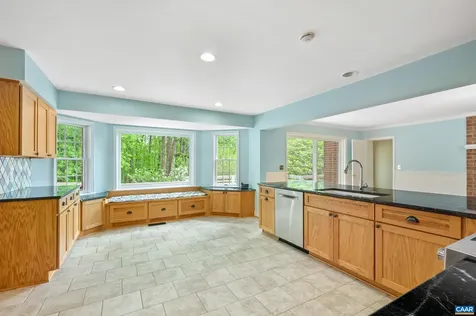 165 Walnut Lane Charlottesville VA 22911