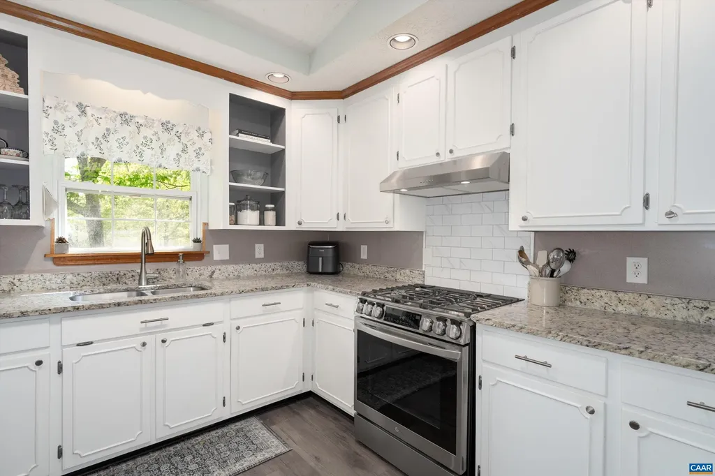 23 Arapaho Trail Palmyra VA 22963